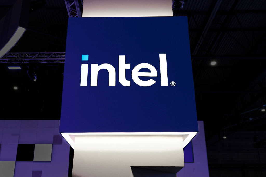 Intel is building a handheld gaming platform including a dedicated chip
